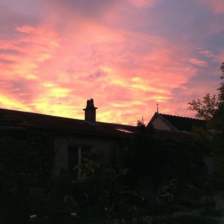 Comme A La Maison Bed and Breakfast Tours-sur-Marne Exterior foto