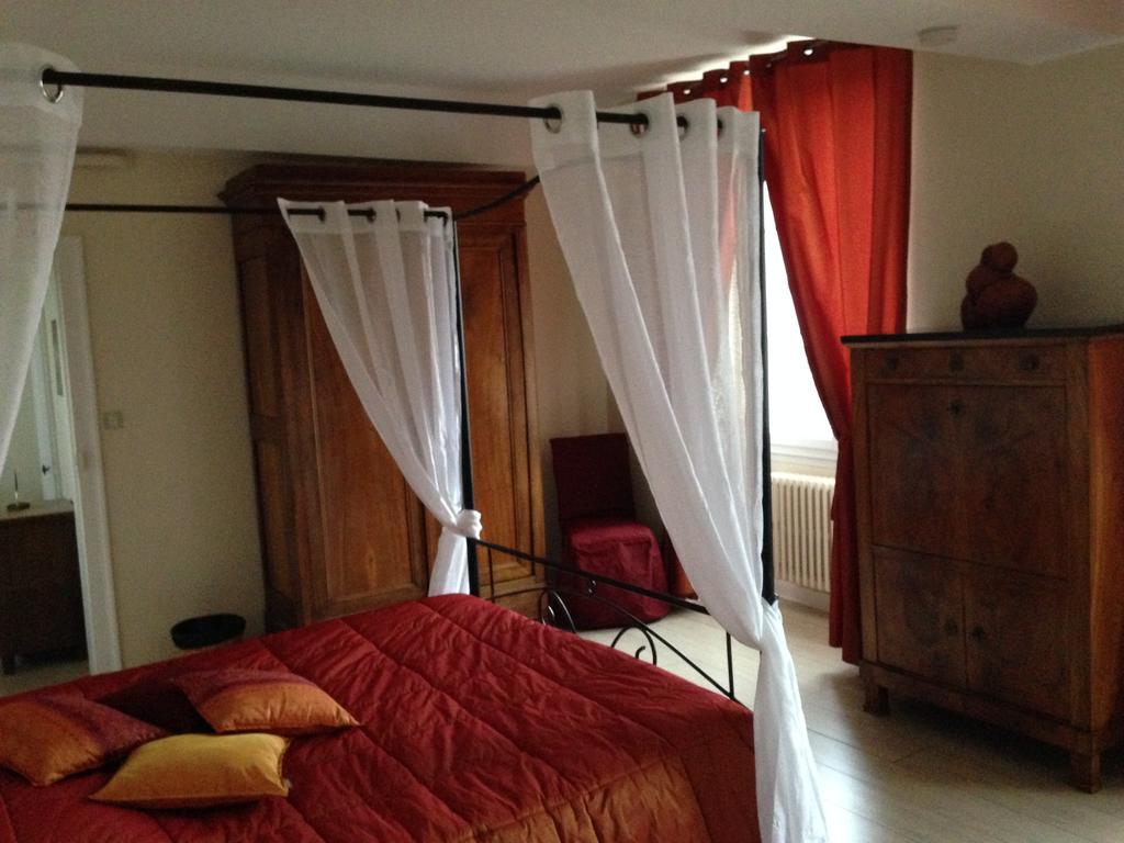 Comme A La Maison Bed and Breakfast Tours-sur-Marne Habitación foto