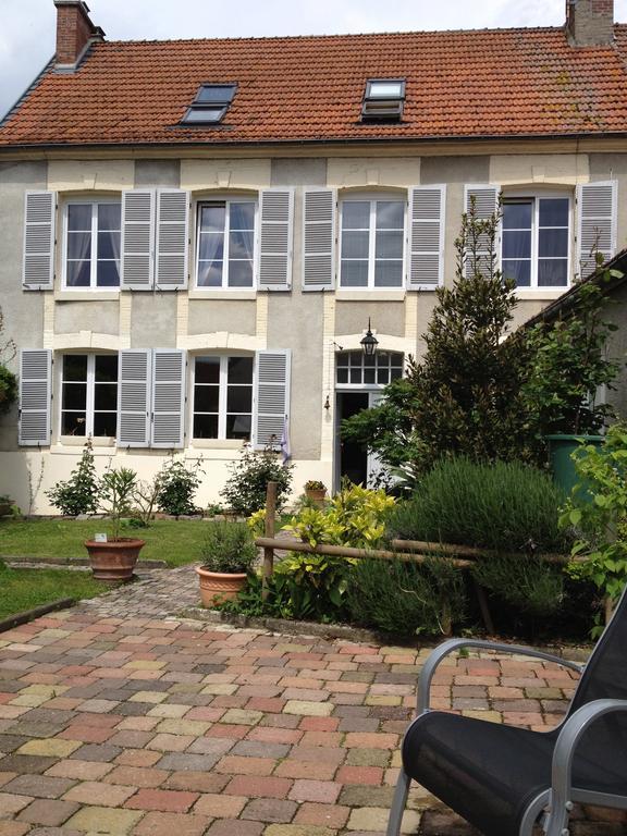 Comme A La Maison Bed and Breakfast Tours-sur-Marne Exterior foto