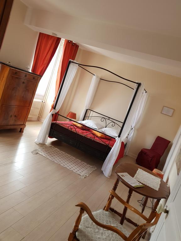 Comme A La Maison Bed and Breakfast Tours-sur-Marne Exterior foto